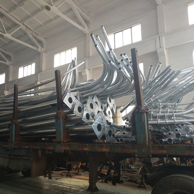 50ft 60ft Galvanizli Sokak Işık Direği Q235b Dökme Demir Lamba Direği