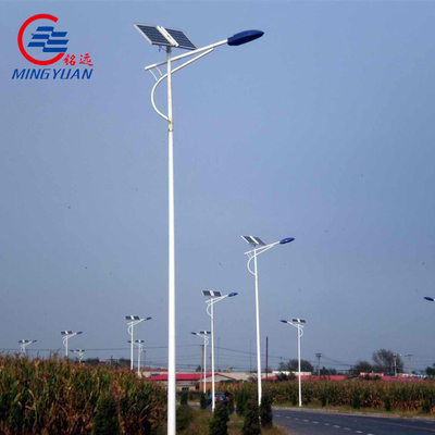 Elektrik Enerjisi Çelik Hizmet Direği Solar LED Sokak Lambası Açısal Boru Galvanizli A572